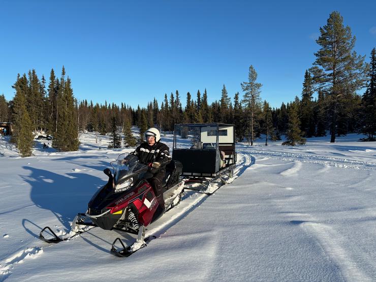 Utflyktsservice med snöskoter